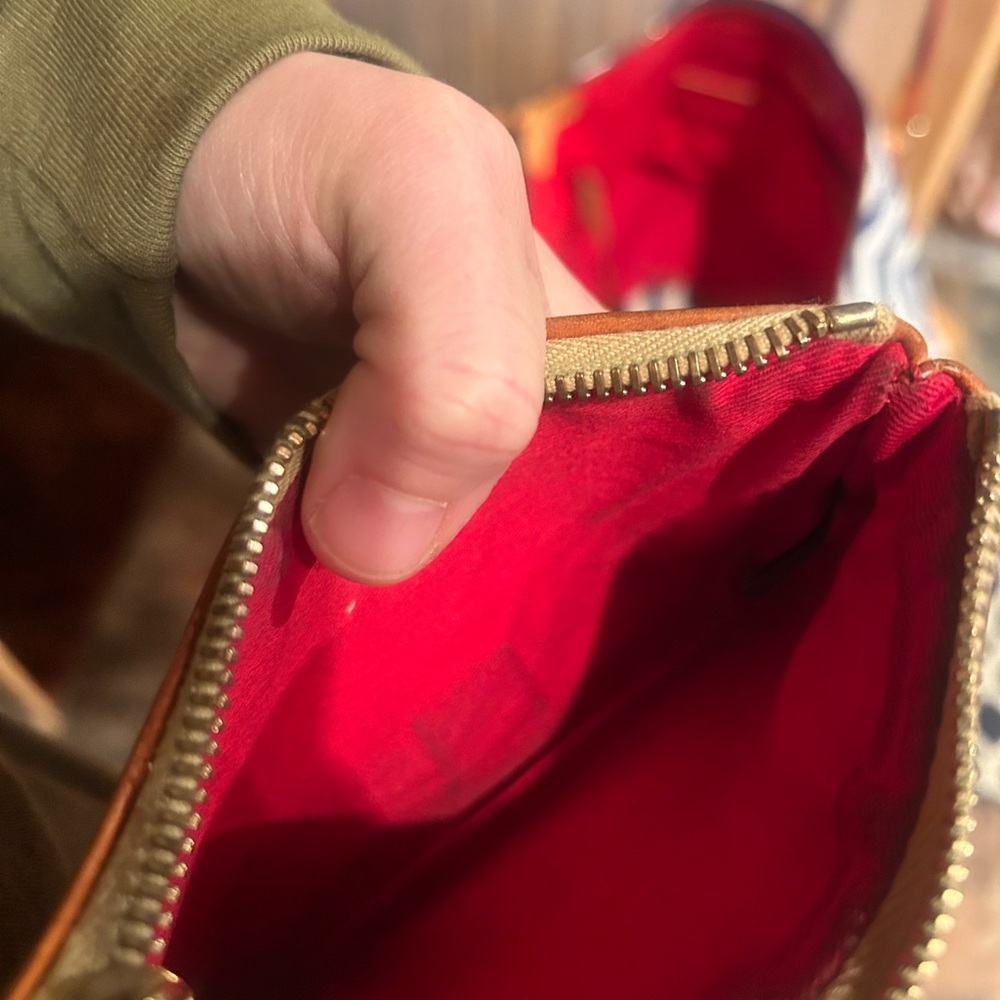 Dooney & Bourke Navy and White Chevron Tote set - Picture 13 of 14